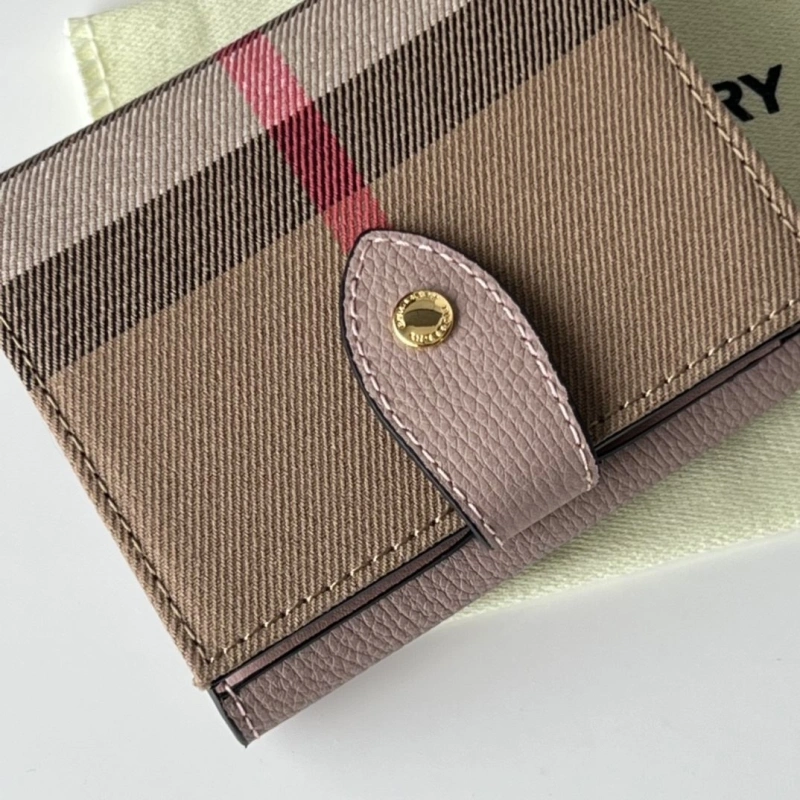 Bv*b*rry wallets 4237f-0541