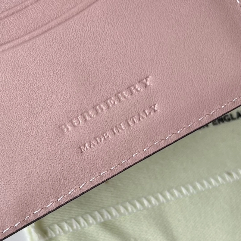 Bv*b*rry wallets 4237f-0541