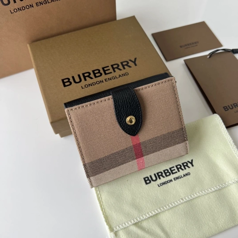 Bv*b*rry wallets 4237f-0542