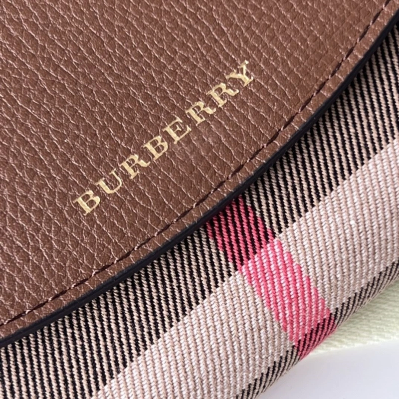 Bv*b*rry wallets 4237f-0543