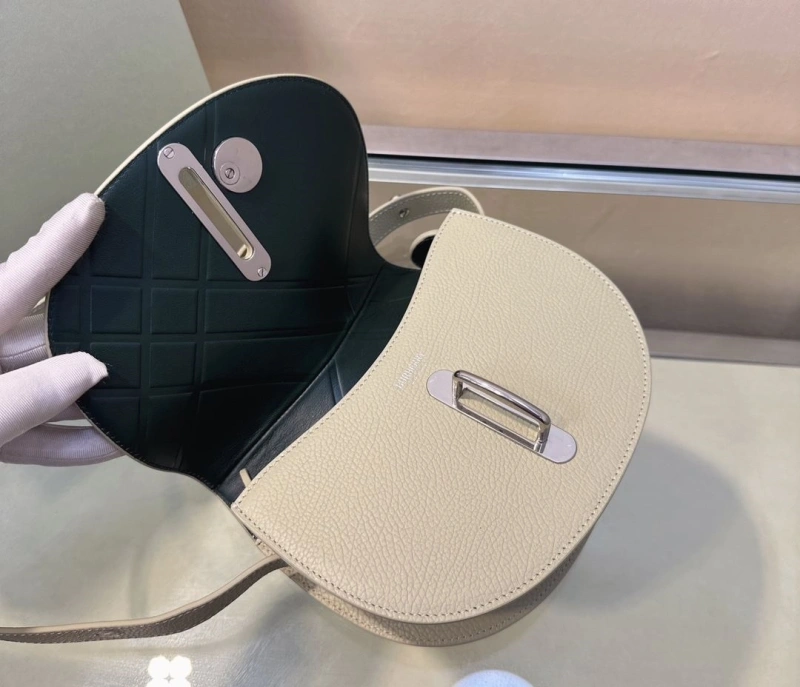 Bv*b*rry satchel bags 4237h-0010