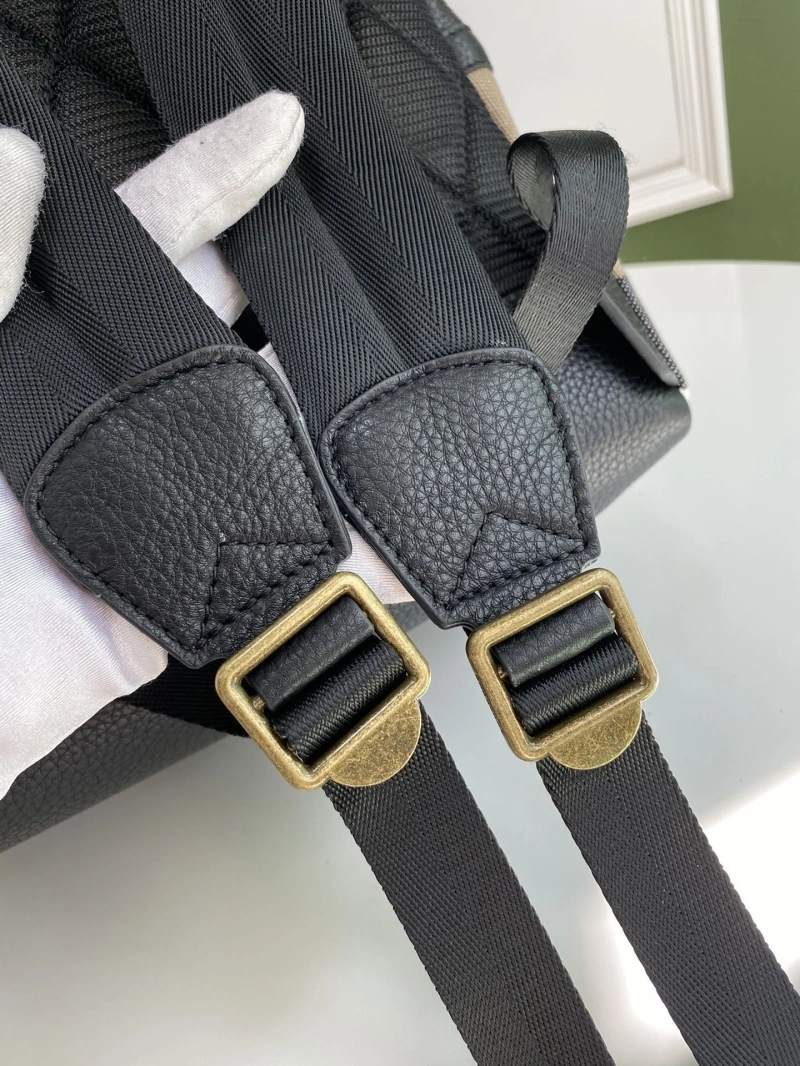 Bv*b*rry backpacks 4237h-0042