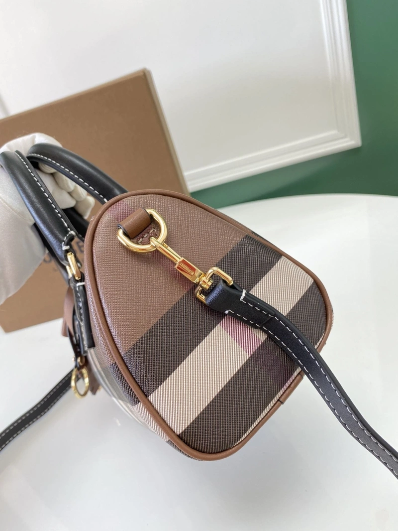 Bv*b*rry speedy bags 4237h-0065