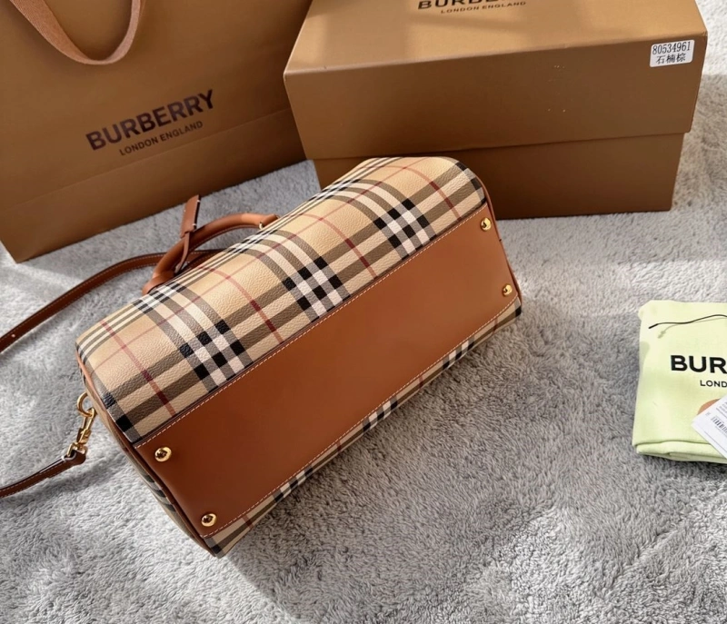 Bv*b*rry speedy bags 4237h-0066