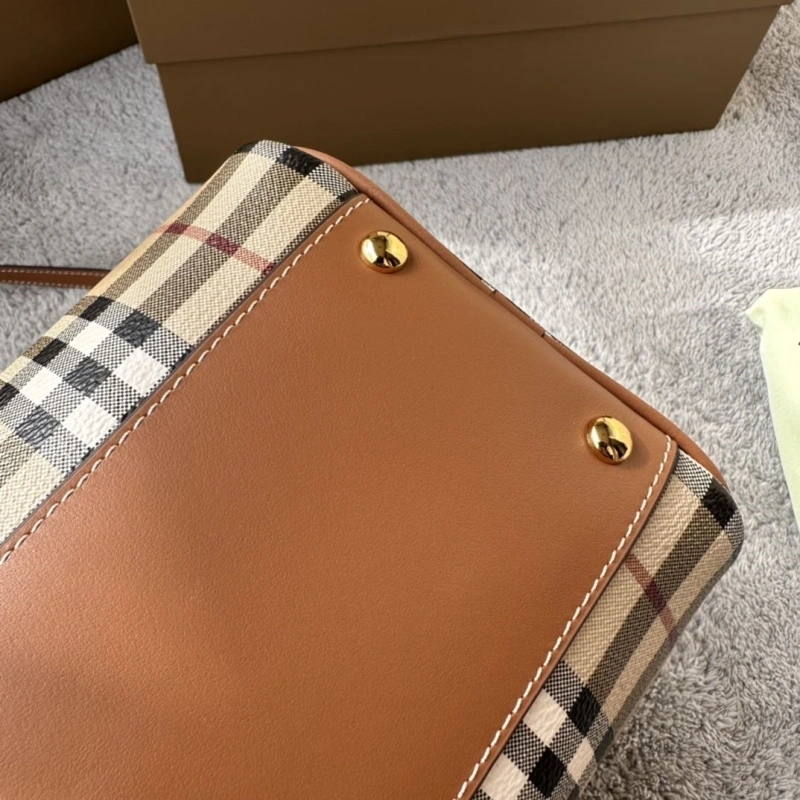 Bv*b*rry speedy bags 4237h-0066