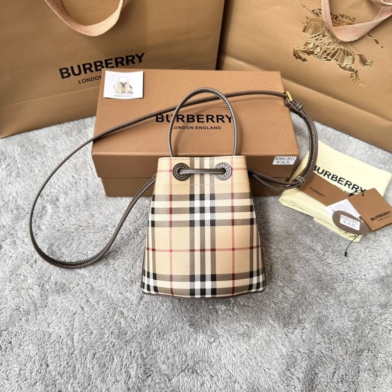 Bv*b*rry bucket bags 4237h-0068