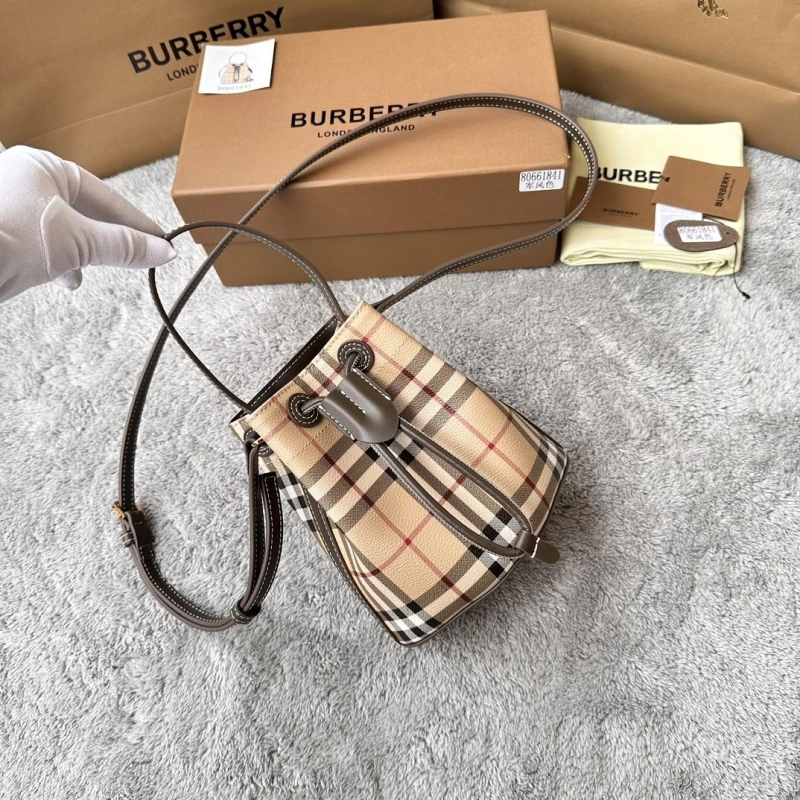 Bv*b*rry bucket bags 4237h-0068