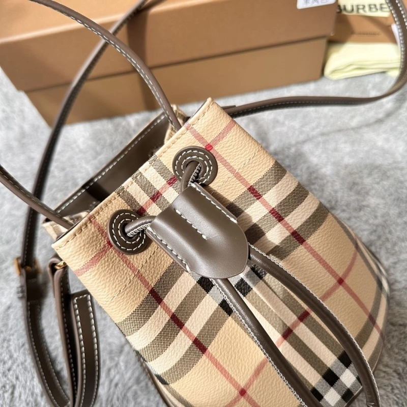 Bv*b*rry bucket bags 4237h-0068