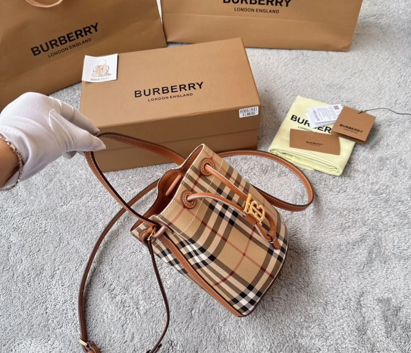 Bv*b*rry bucket bags 4237h-0070