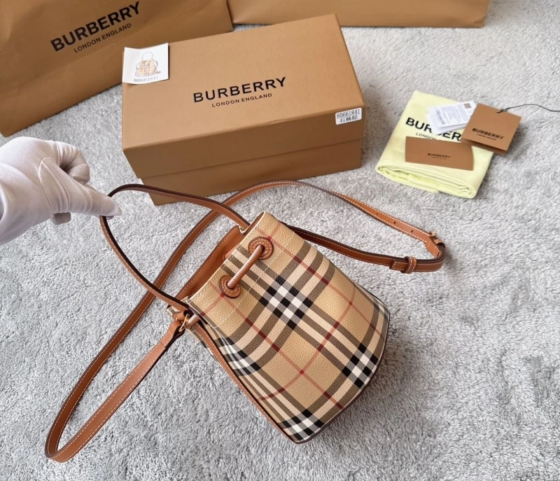 Bv*b*rry bucket bags 4237h-0070