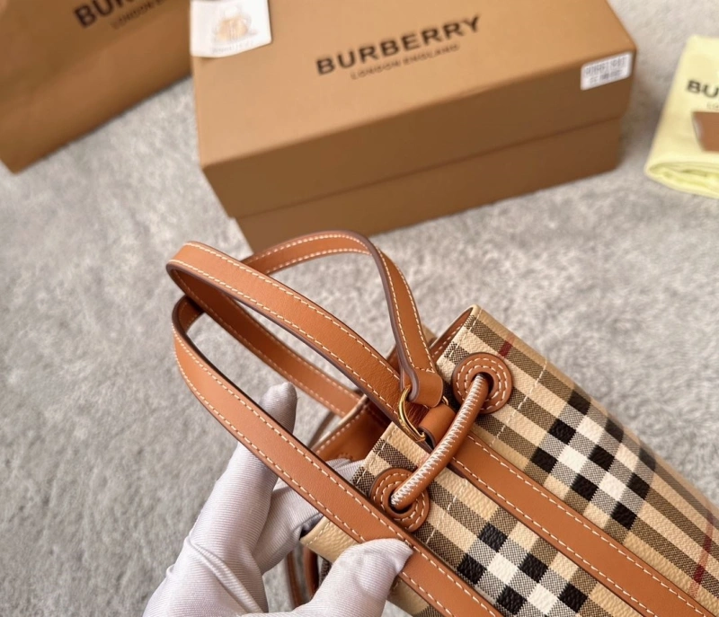 Bv*b*rry bucket bags 4237h-0070