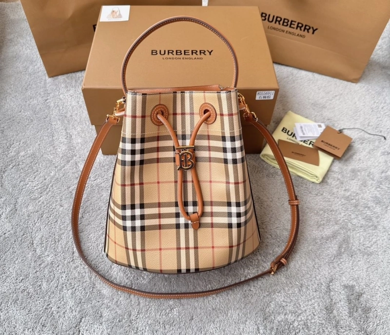 Bv*b*rry bucket bags 4237h-0071
