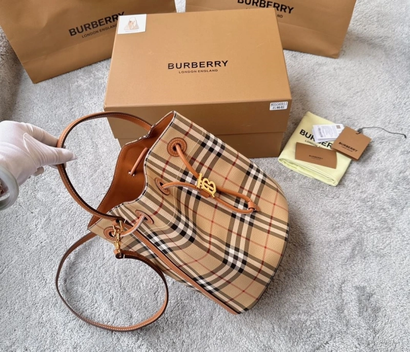 Bv*b*rry bucket bags 4237h-0071