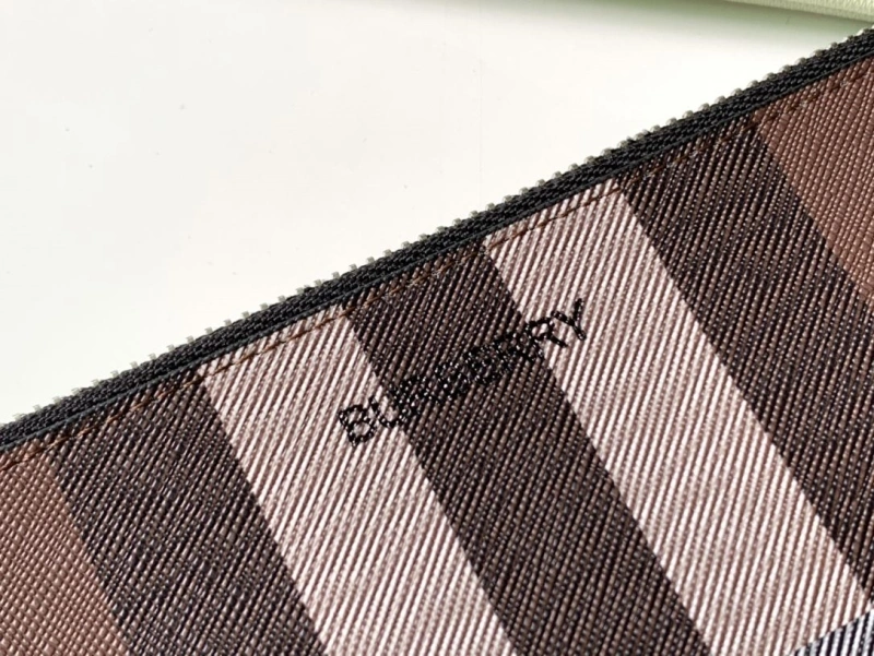 Bv*b*rry clutch bags 4237h-0121