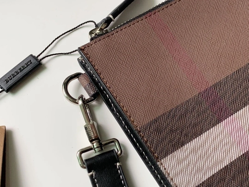 Bv*b*rry clutch bags 4237h-0121