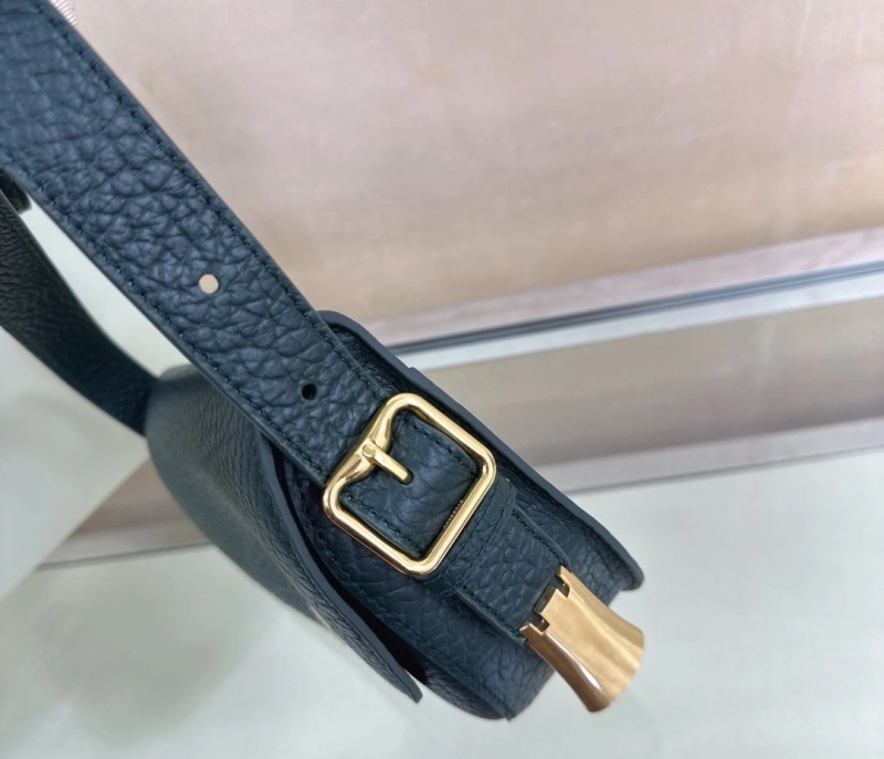 Bv*b*rry satchel bags 4237h-0136