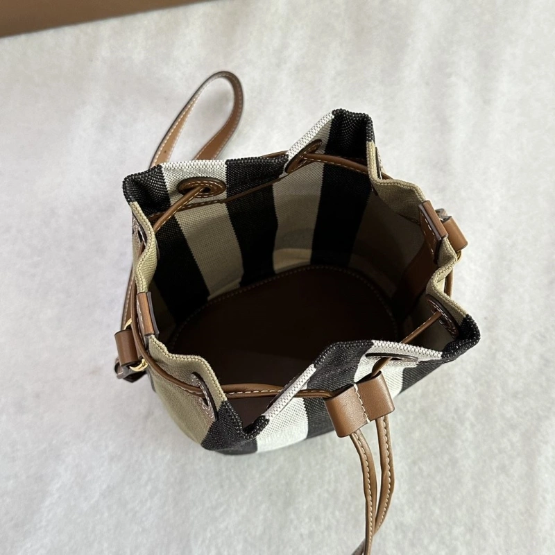 Bv*b*rry bucket bags 4237h-0145