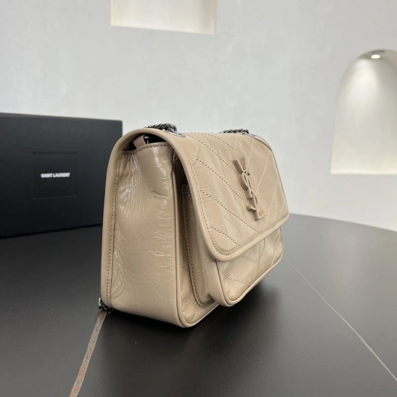 Y51 top handle bags 4250b-0022