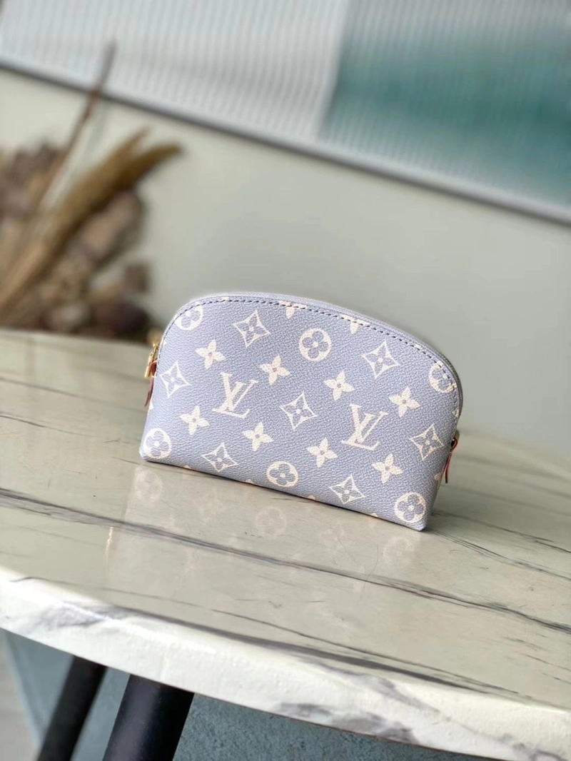 LV Clutch Bags 4286A-0035