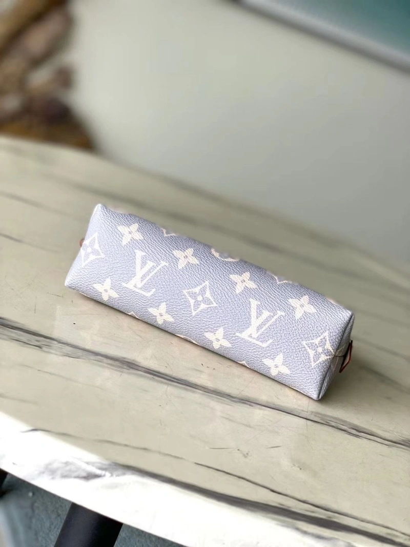 LV Clutch Bags 4286A-0035