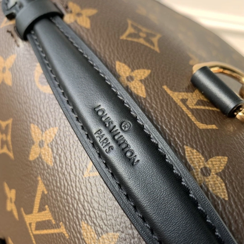 LV Backpacks 4286A-0047