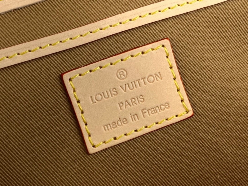 LV Backpacks 4286A-0072