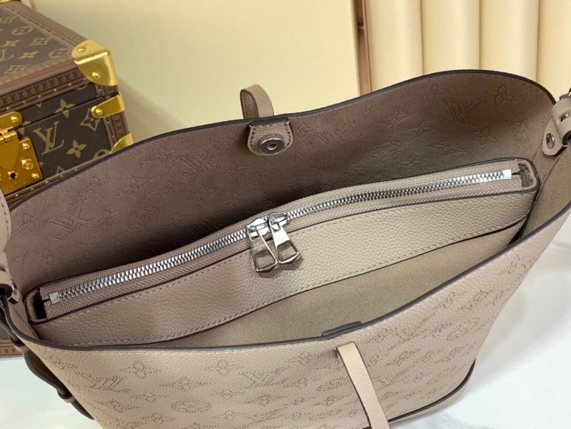 LV Top Handle Bags 4286A-0075