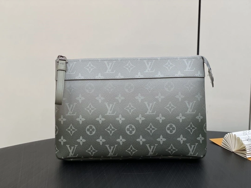 LV Clutch Bags 4286A-0138