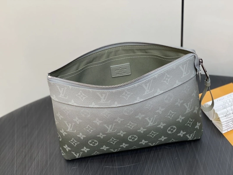 LV Clutch Bags 4286A-0138