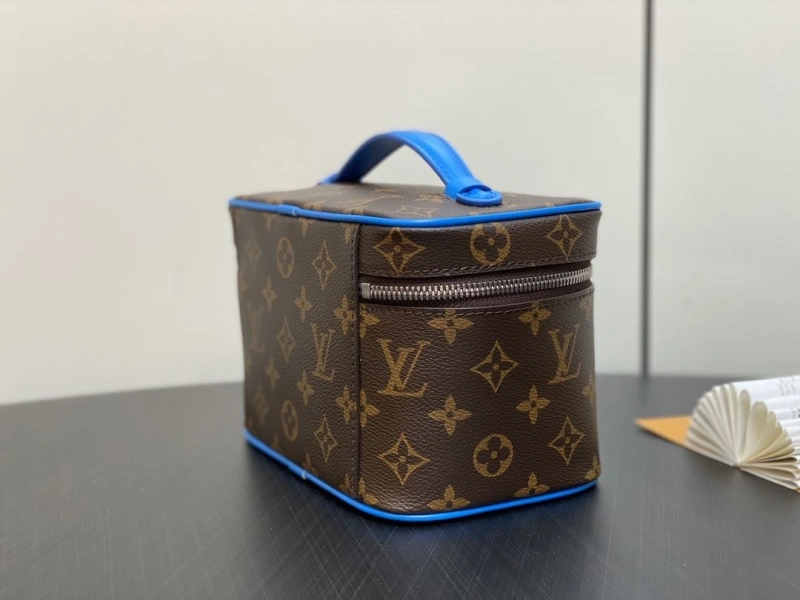 LV Cosmetic Bags 4286A-0153