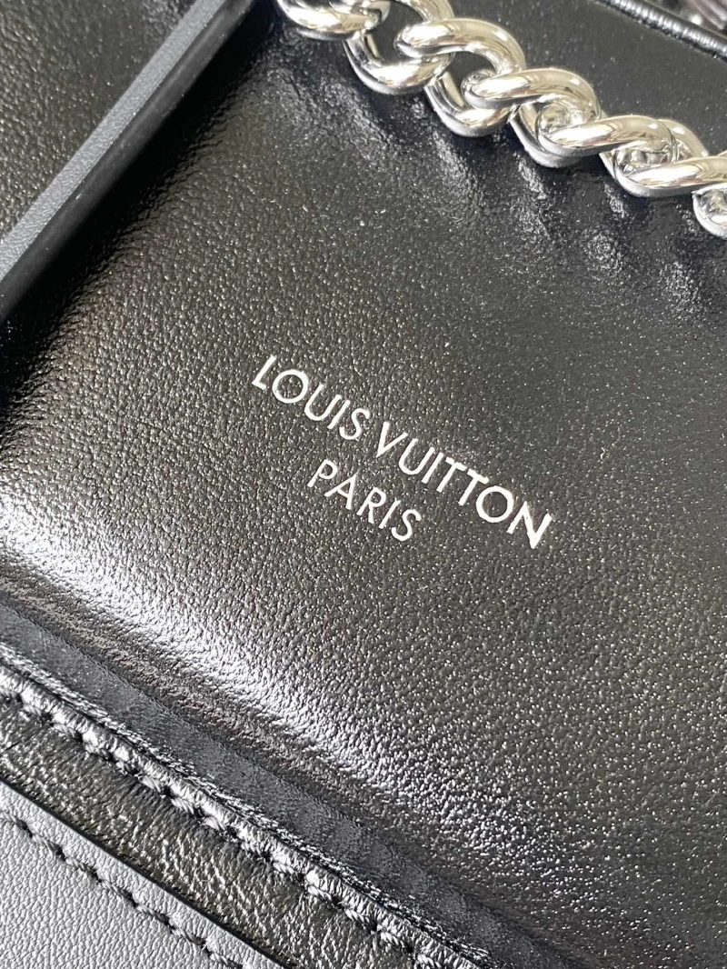 LV Backpacks 4286A-0180