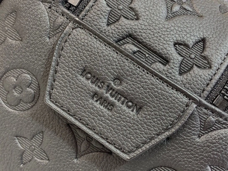LV Cosmetic Bags 4286A-0209