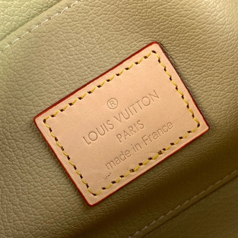 LV Cosmetic Bags 4286A-0211