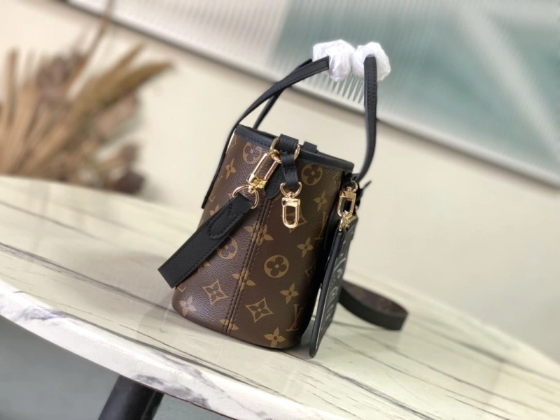 LV Shopping Bags 4286A-0240