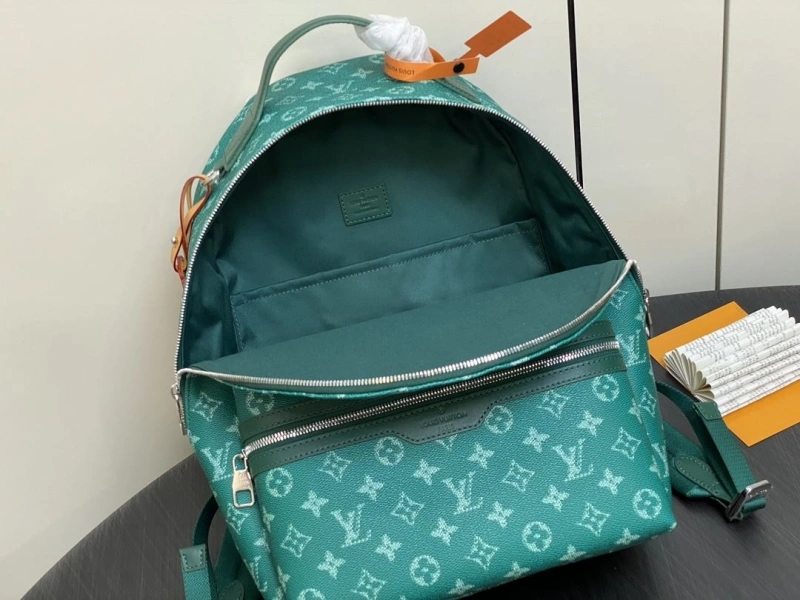 LV Backpacks 4286A-0246