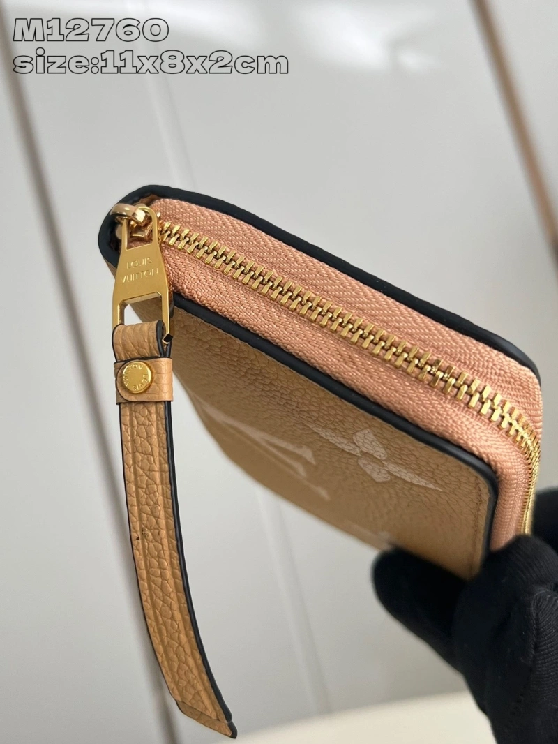LV Wallets 4286A-0268