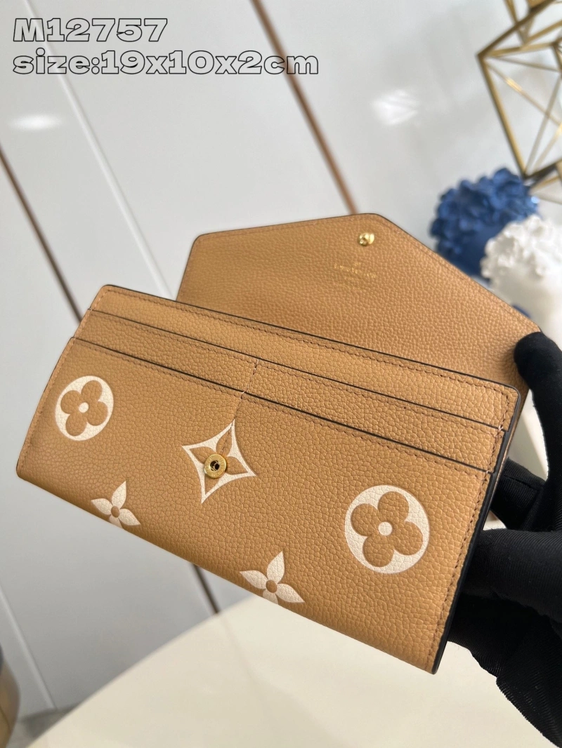 LV Wallets 4286A-0271