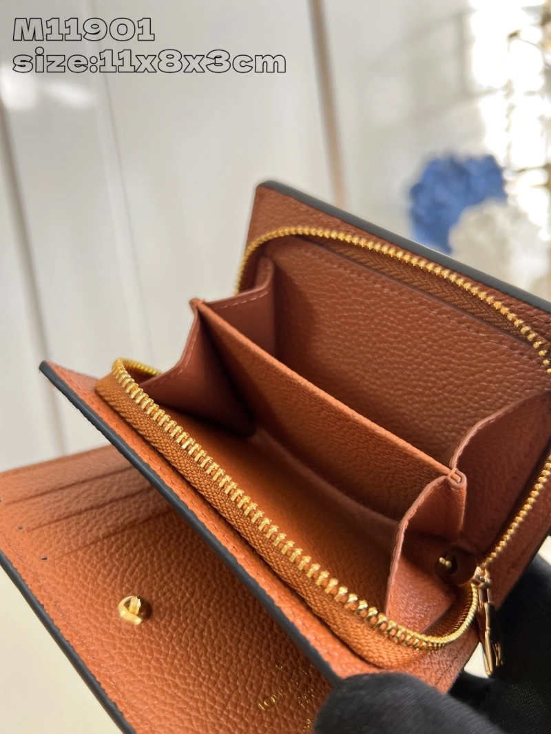 LV Wallets 4286A-0272