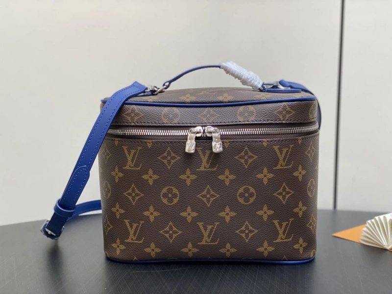 LV Cosmetic Bags 4286A-0300