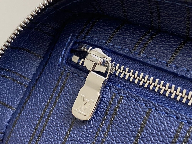 LV Cosmetic Bags 4286A-0300
