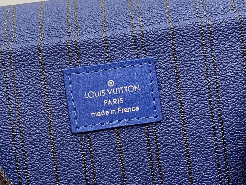 LV Cosmetic Bags 4286A-0300