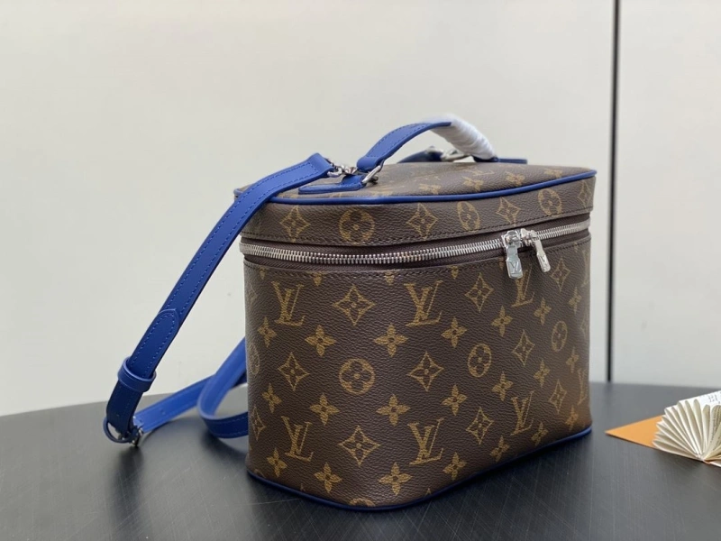 LV Cosmetic Bags 4286A-0300