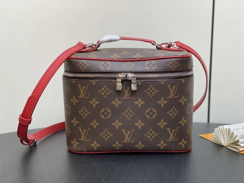 LV Cosmetic Bags 4286A-0301