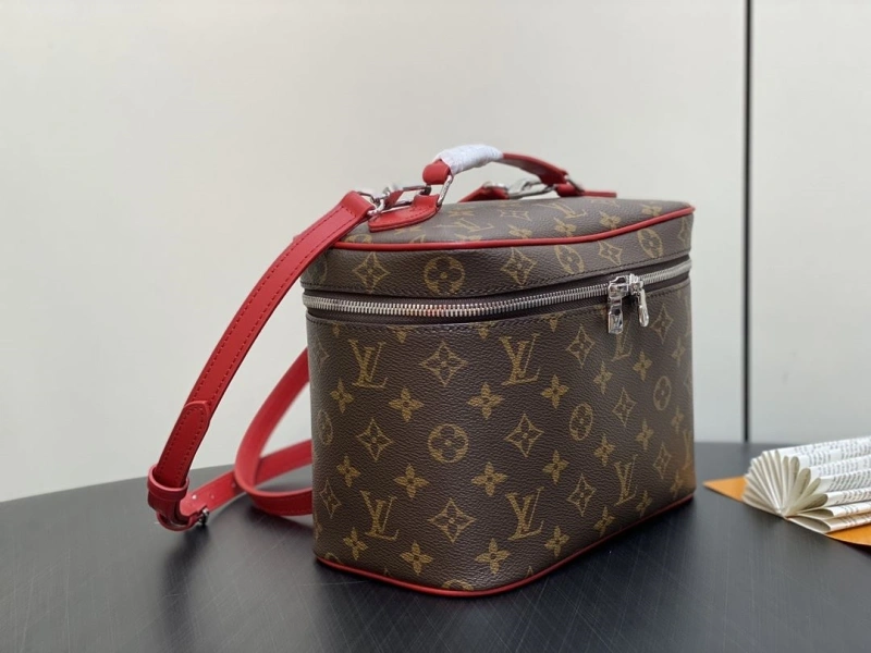 LV Cosmetic Bags 4286A-0301