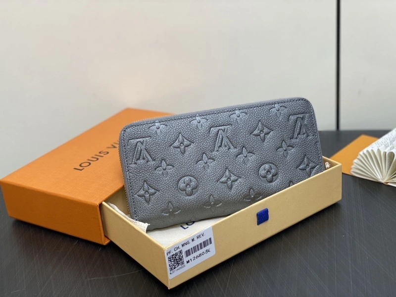 LV Wallets 4286A-0315