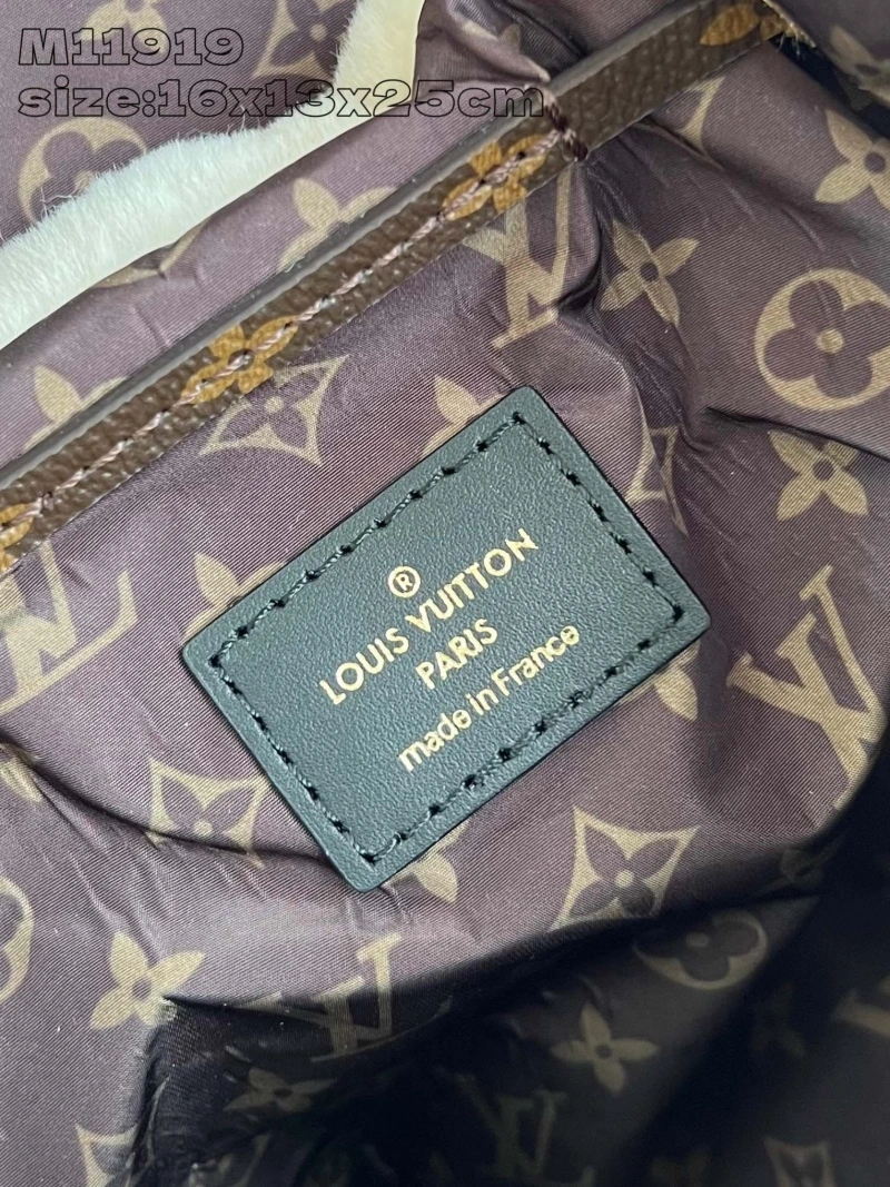 LV Backpacks 4286A-0326