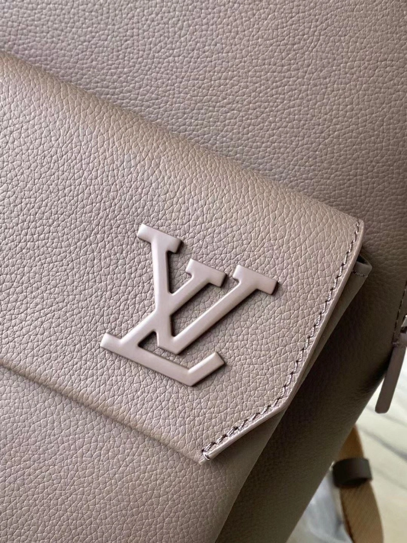 LV Backpacks 4286A-0334