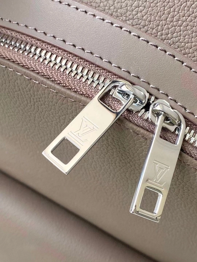 LV Backpacks 4286A-0334