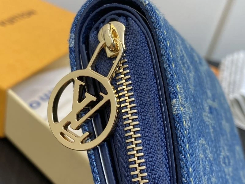 LV Clutch Bags 4286D-0001