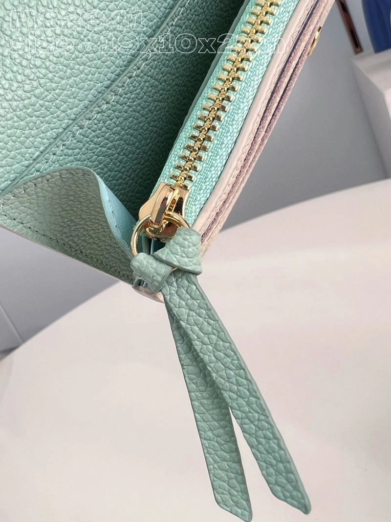 LV Wallets 4286D-0023